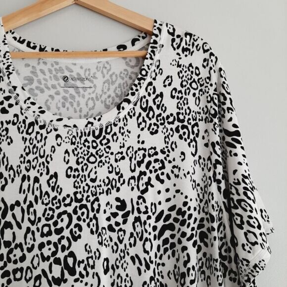 PENNINGTONS | Activezone Hi-Low Hem Crew Neck Tunic Top Leopard Pattern B&W 3X - Picture 7 of 11